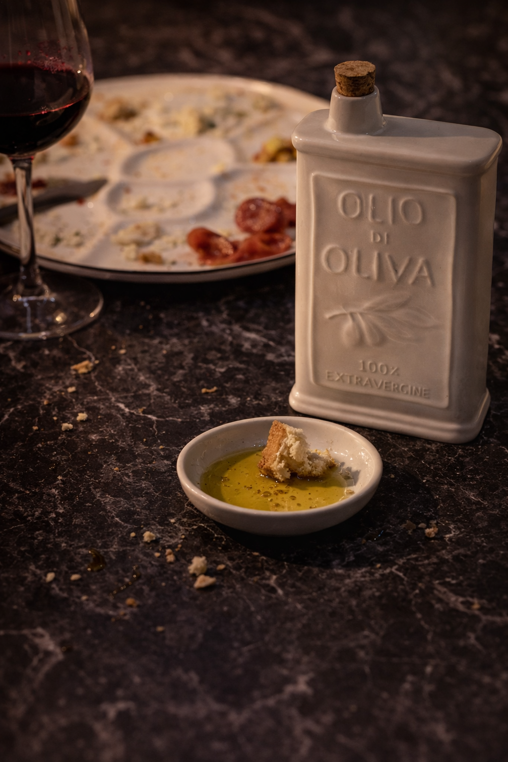 Olio Ceramic Oil Bottle - Bianco